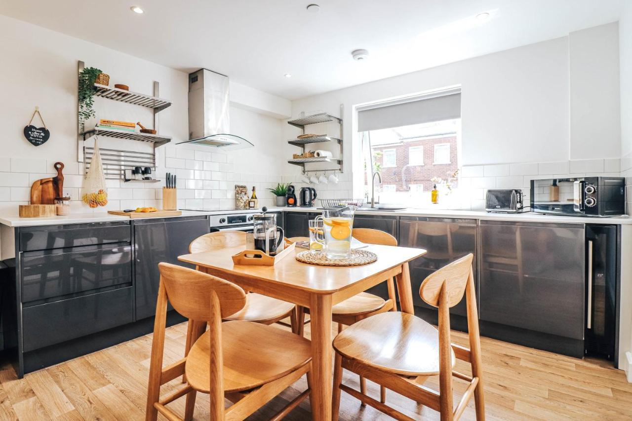 Apartment Principality View One, By Solace Cardiff